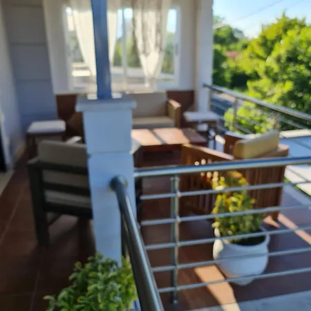 Akis House * Néa Meságkala