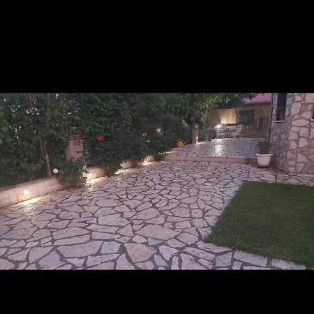 Akis House Néa Meságkala