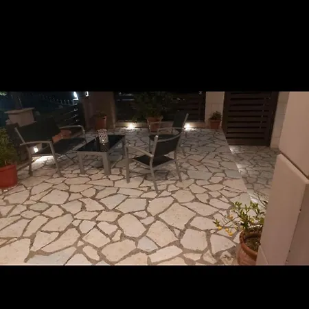 Akis House * Néa Meságkala