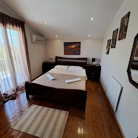 Akis House Néa Meságkala