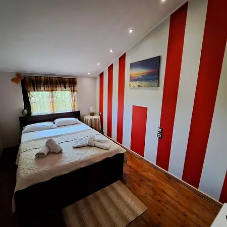 Akis House Feriehus Néa Meságkala