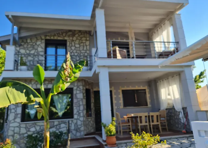 Akis House * Néa Meságkala