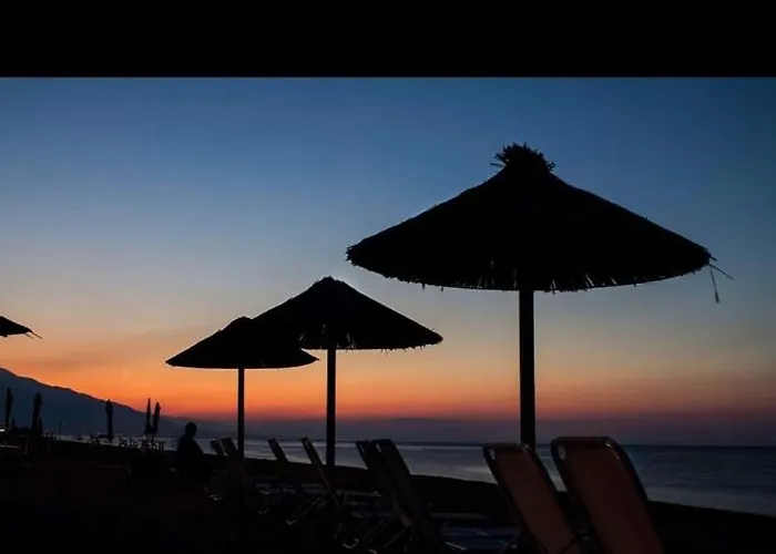 Akis House Case de vacanță