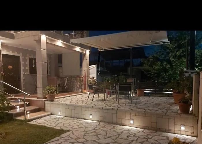 Akis House * Néa Meságkala