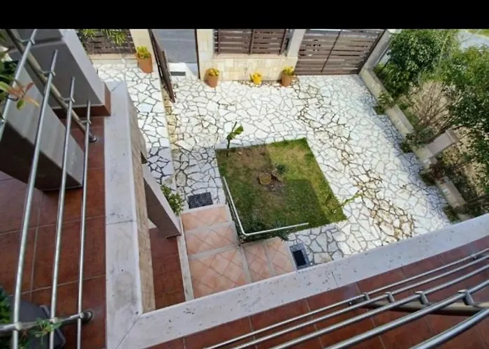 Akis House Case de vacanță Néa Meságkala